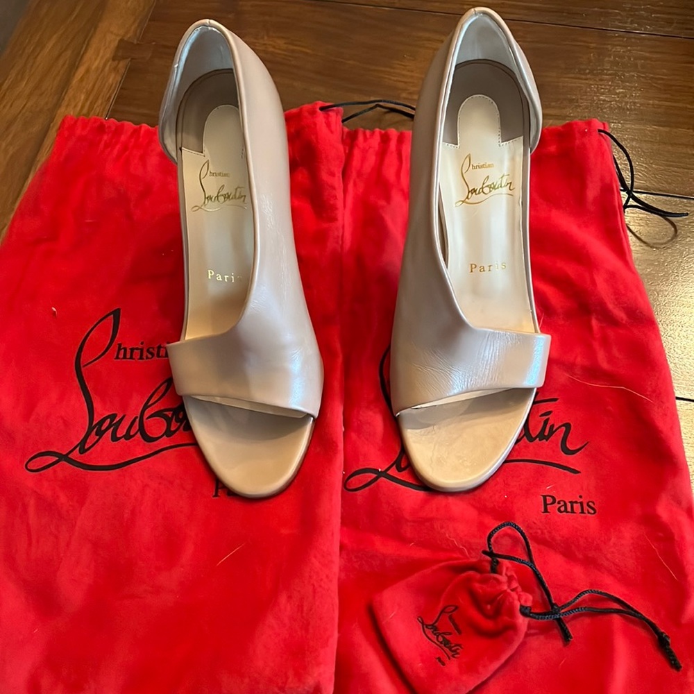 Christian Louboutin Phoebe 100 Napa Heels